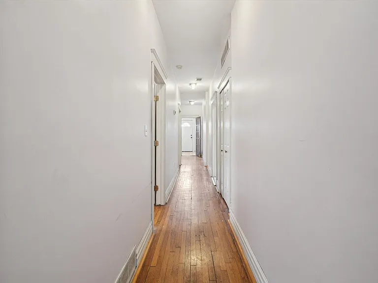 626 E. Ferry - FDR — Photo 5
