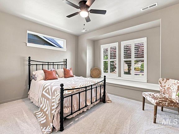 5th image of 11341 W Mountain Iris St