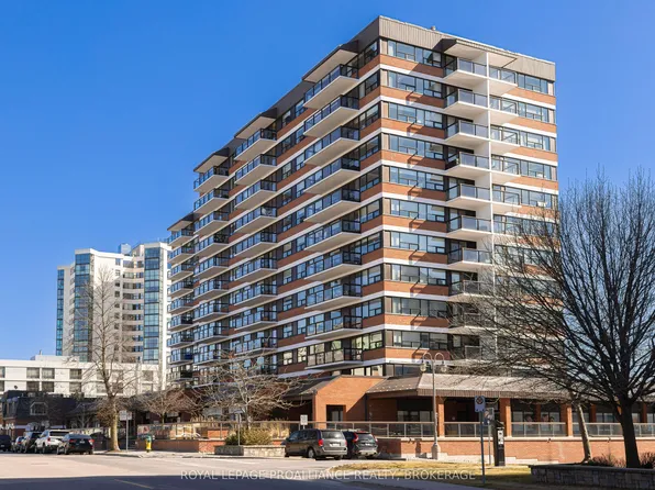 165 Ontario St #301, Kingston, ON K7L 2Y6