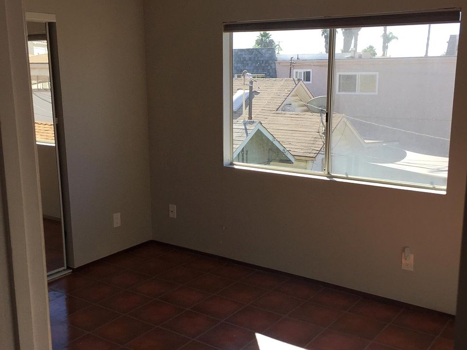 1st image of 4672 Kansas St