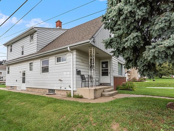 3rd image of 2567 S 60th STREET