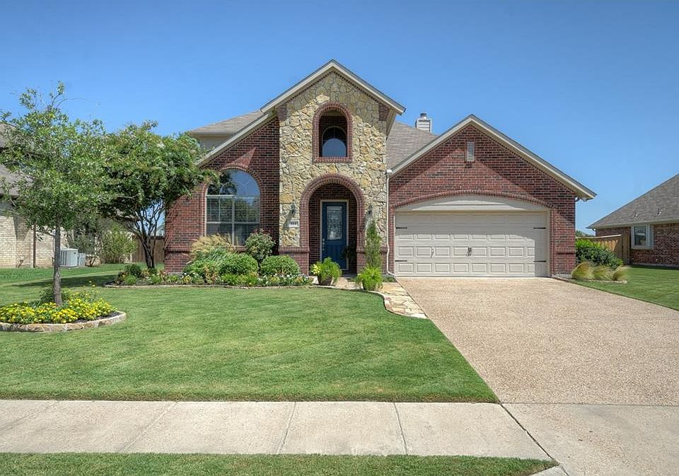 1st image of 144 Country Lakes Dr