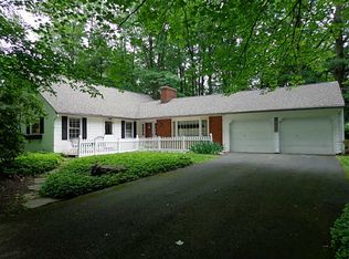 695 Koonce Rd, Hermitage, PA 16148