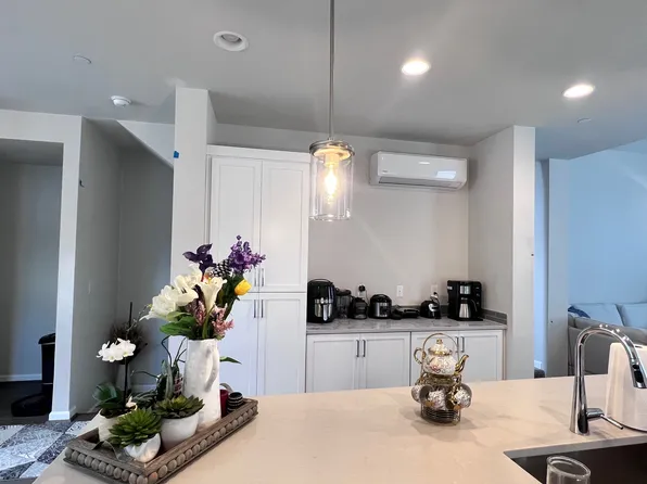 7628 NE 121st Ln #6, Kirkland, WA 98034