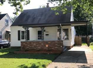 2324 S College St, Springfield, IL 62704