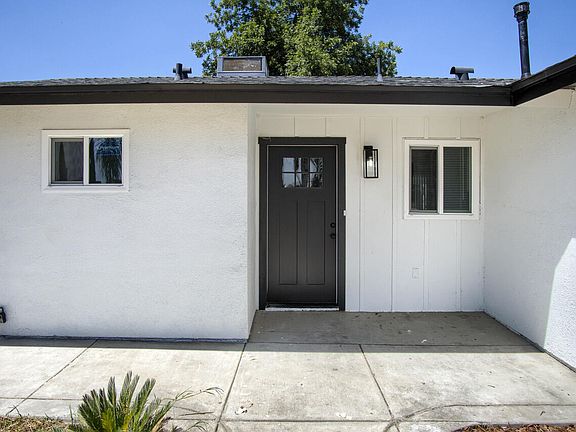 3rd image of 1125 N Farmersville Boulevard