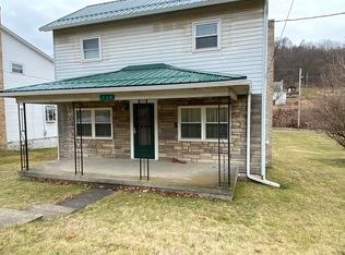 738 Central St, Rossiter, PA 15772