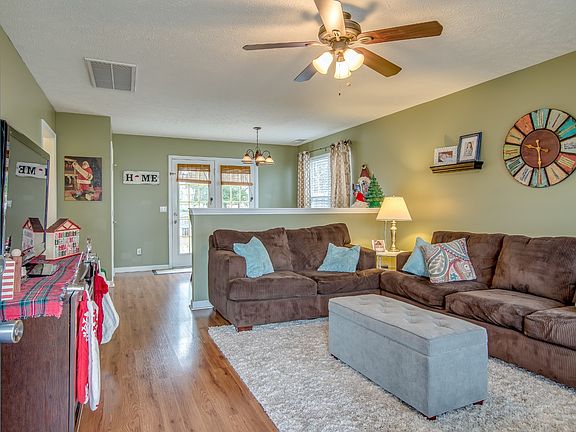 5th image of 808 Starglen Ct