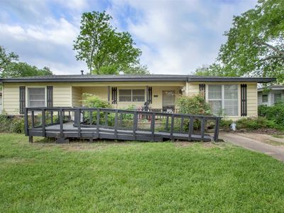 1728 W Elm St, Denison, TX, 75020