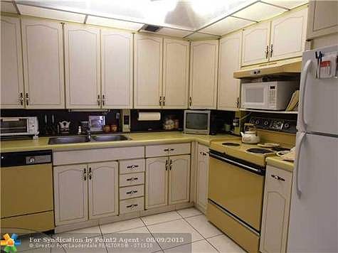 5th image of 236 Richmond E #236