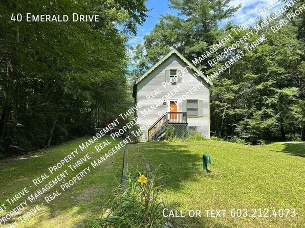 40 Emerald Dr, Hillsboro, NH 03244