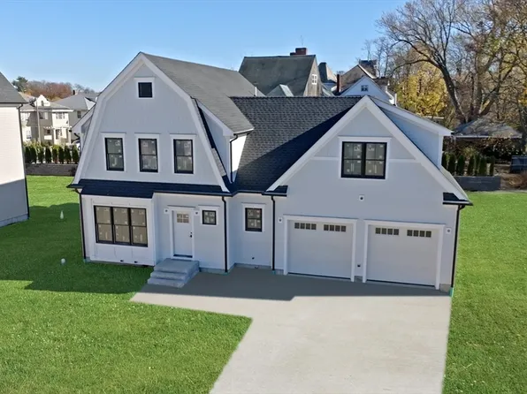 8 Mina Way, Brighton, MA 02135