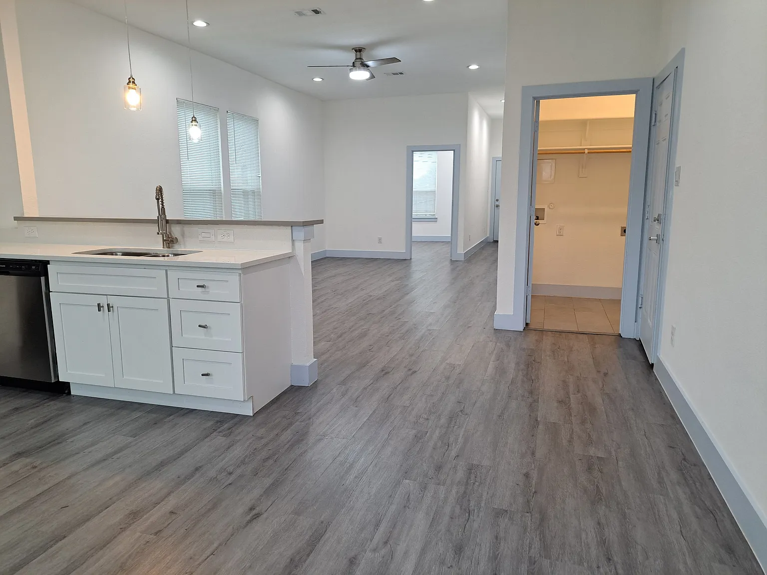 3243 Noor St - 1 — Photo 3