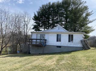 132 Walton Rd, Radford, VA 24141