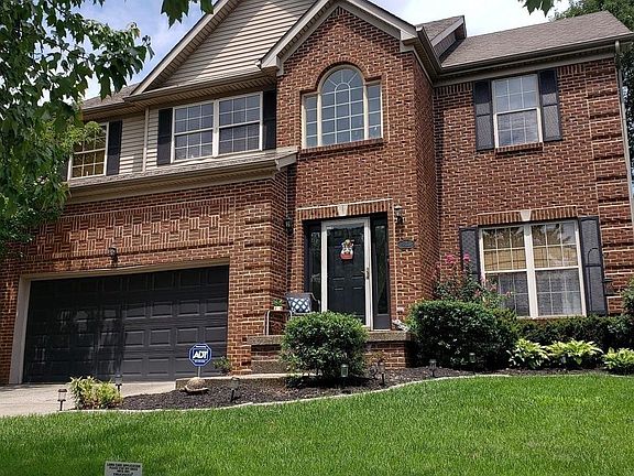 3rd image of 631 Brookgreen Ln