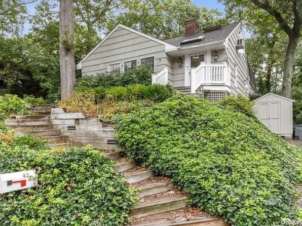 42 Shady Lane, Huntington, NY 11743