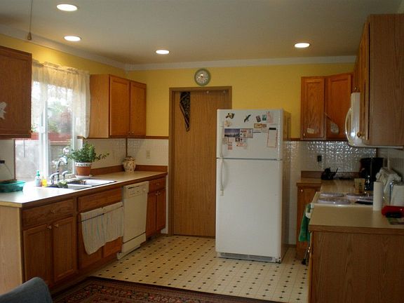 4th image of 4731 142nd St SE