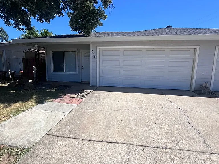 3341 Gould Way — Photo 2
