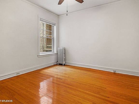 5th image of 1634 W Balmoral Ave APT 2