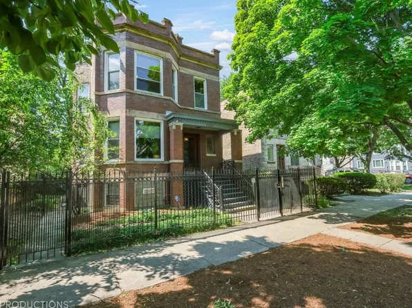 3431 W Medill Ave #1, Chicago, IL 60647