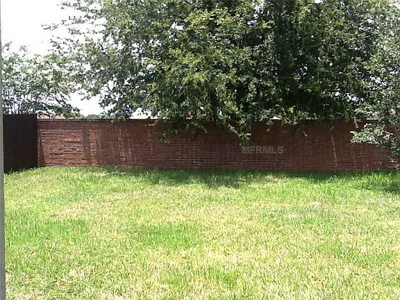 3rd image of 526 Home Grove Dr