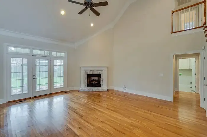 101 Tiffany Ct — Photo 9