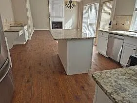 450 Stedford Ln — Photo 6