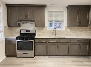 3421 S Emerald Ave FLOOR 2, Chicago, IL 60616