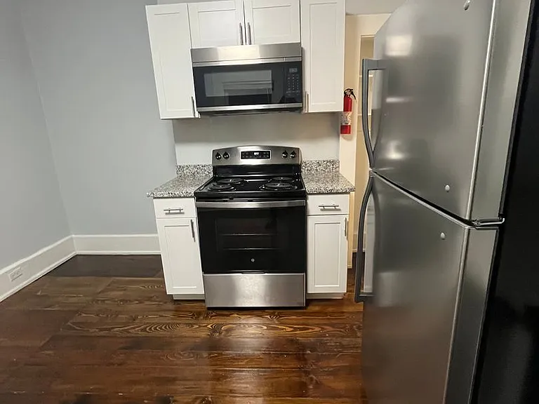 818 Main St — Photo 26