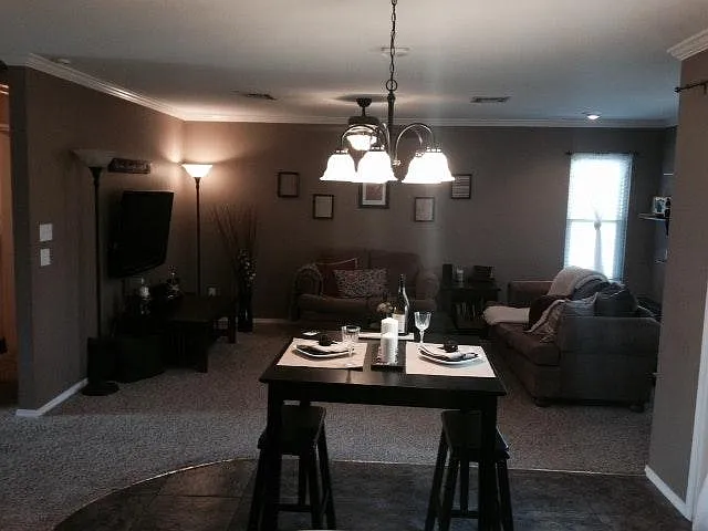 2925 Liberty Ln — Photo 4