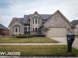 16394 Ausable Blvd, Macomb, MI 48042