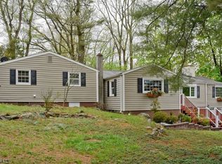 34 S Shore Trl, Sparta, NJ 07871