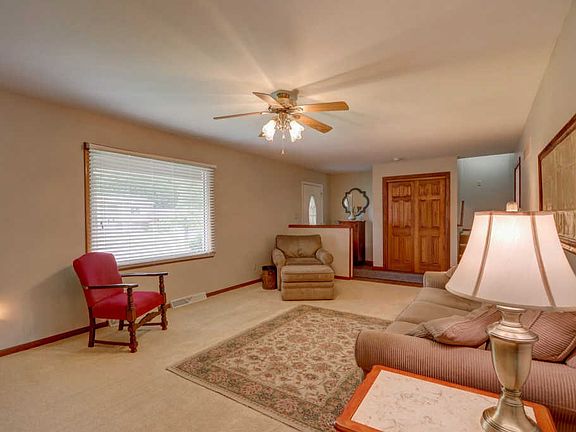5th image of 3604 Herndon Dr