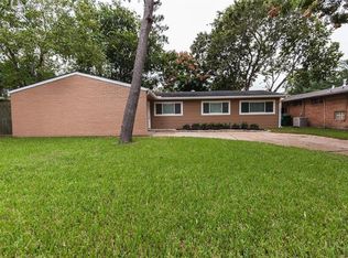 6522 Jackwood St, Houston, TX 77074