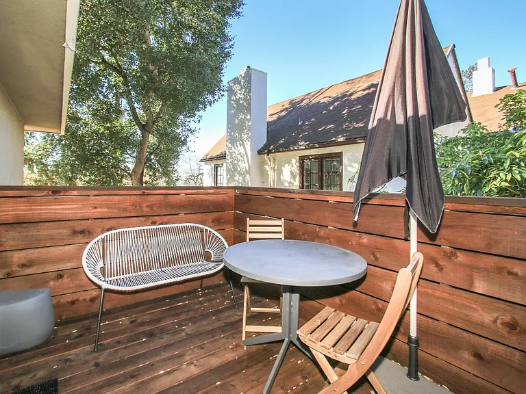 2403 Hillside Ave — Photo 31