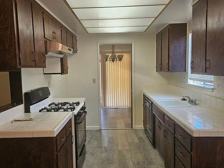 3400 Stembridge Ave — Photo 2