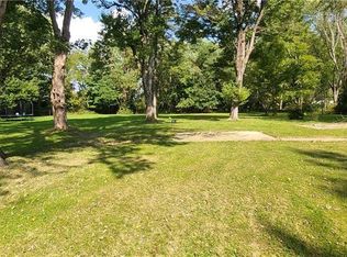 38390 River Bend Dr, Willoughby, OH 44094