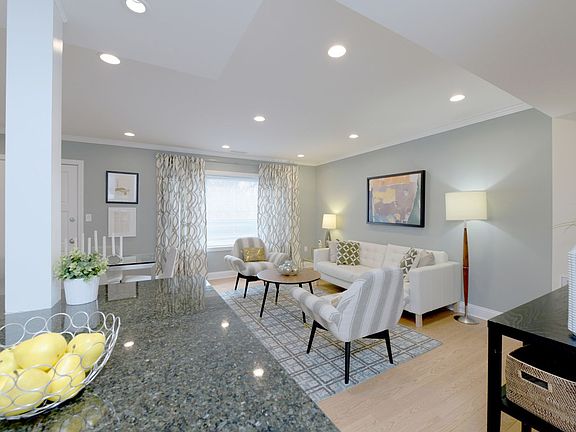3rd image of 117 Gerry Rd #G