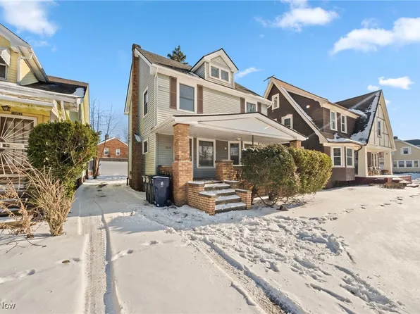 1061 Greyton Rd, Cleveland Heights, OH 44112
