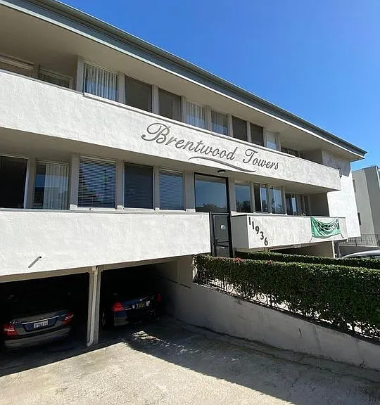 11936 Darlington Ave #201 — Photo 1