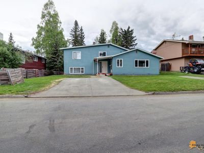 6601 Mink Ave, Anchorage, AK, 99504