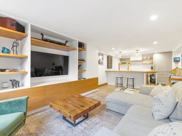 33 Worcester St #1, Boston, MA 02118