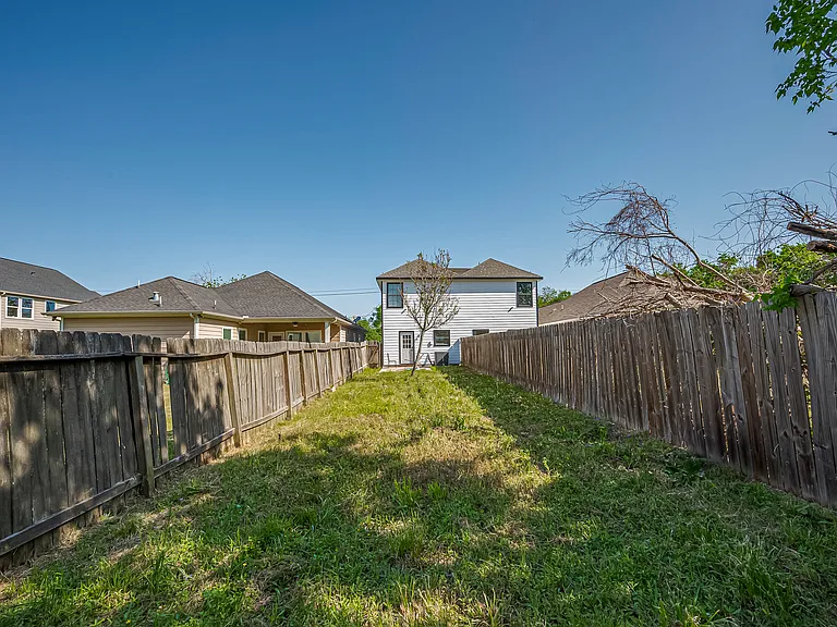 4320 Maggie St #B — Photo 31