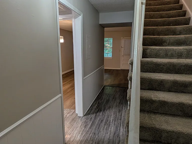 2290 Chapel Hill Rd — Photo 15