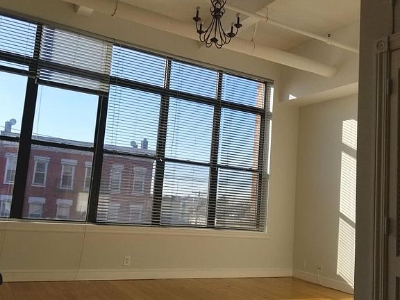 5th image of 300 Communipaw Ave APT 202