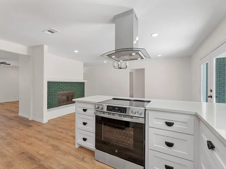 7508 Deaver Dr — Photo 10