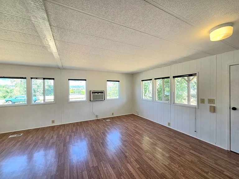 1529 NW Avon Ct — Photo 11