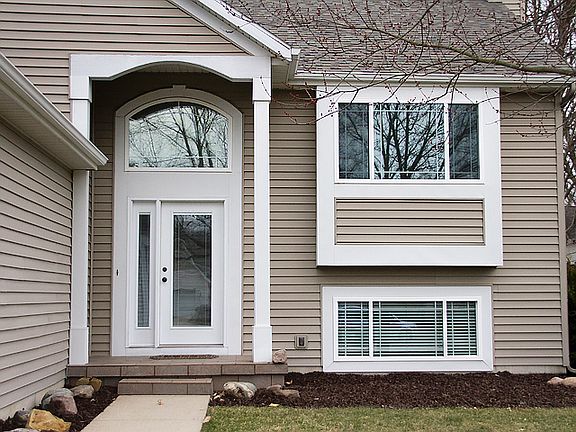 2nd image of 11044 Skyway Ln