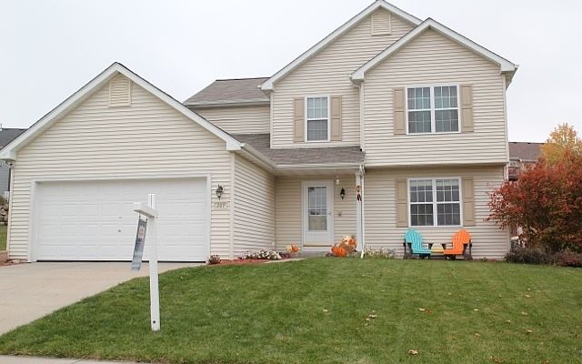 1st image of 207 W Haven Dr