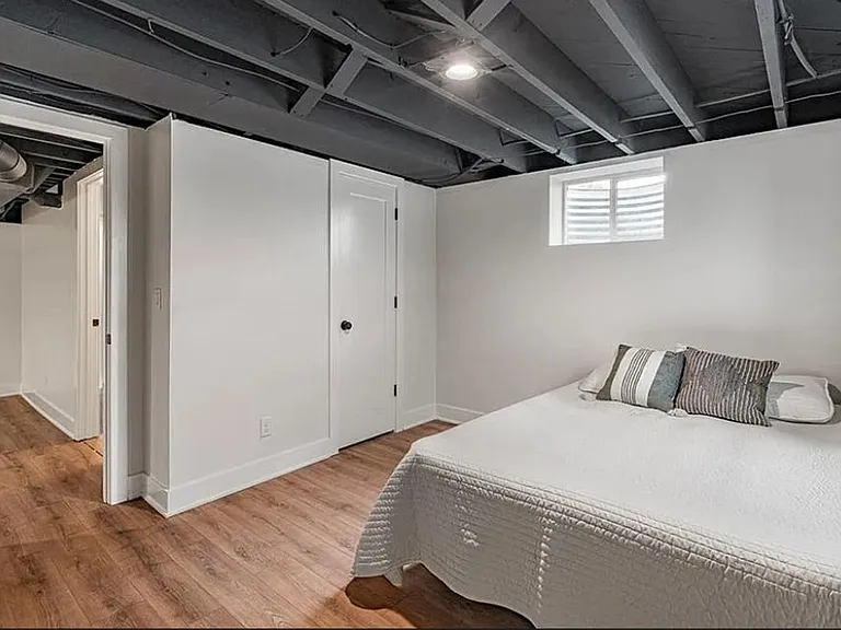 6111 W 58th St — Photo 13